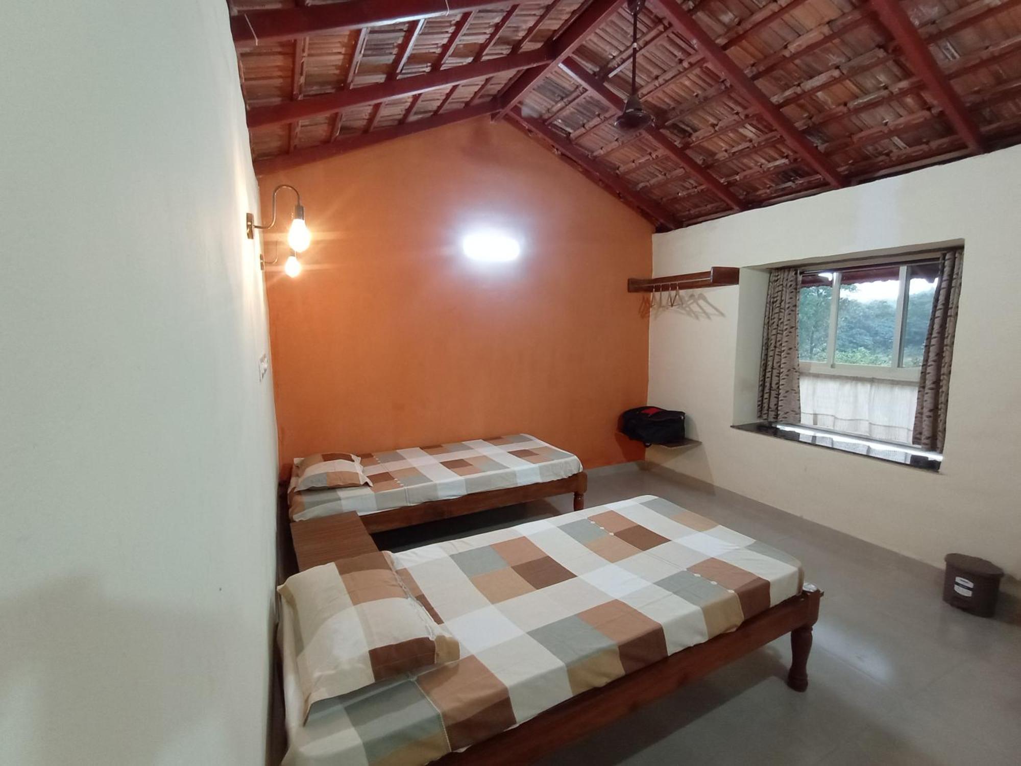 Sarvoday Eco Homestay, Sawantwadi Zewnętrze zdjęcie